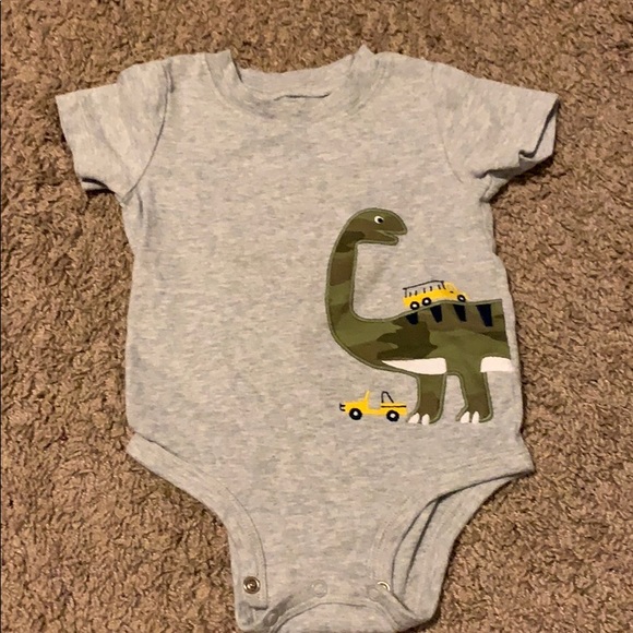 Carter’s Outfit - Picture 2 of 4